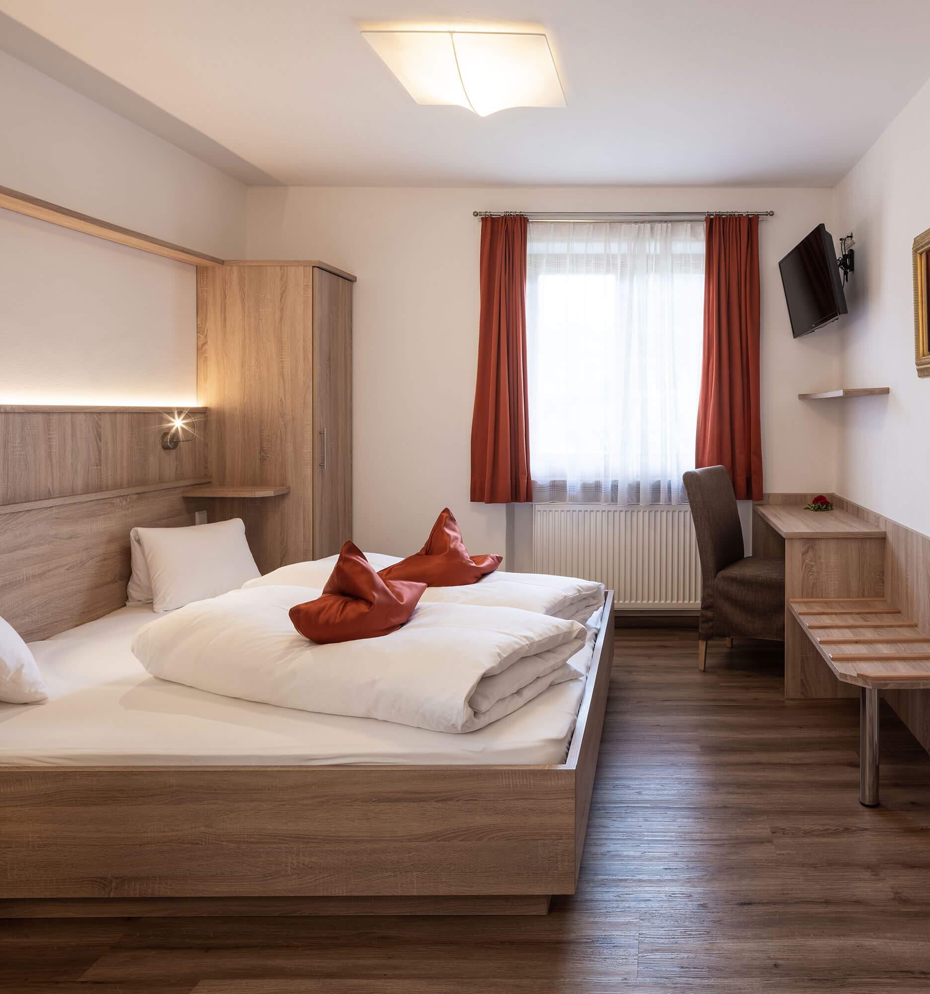 Hotel Martha - Zimmer mit Fernseher