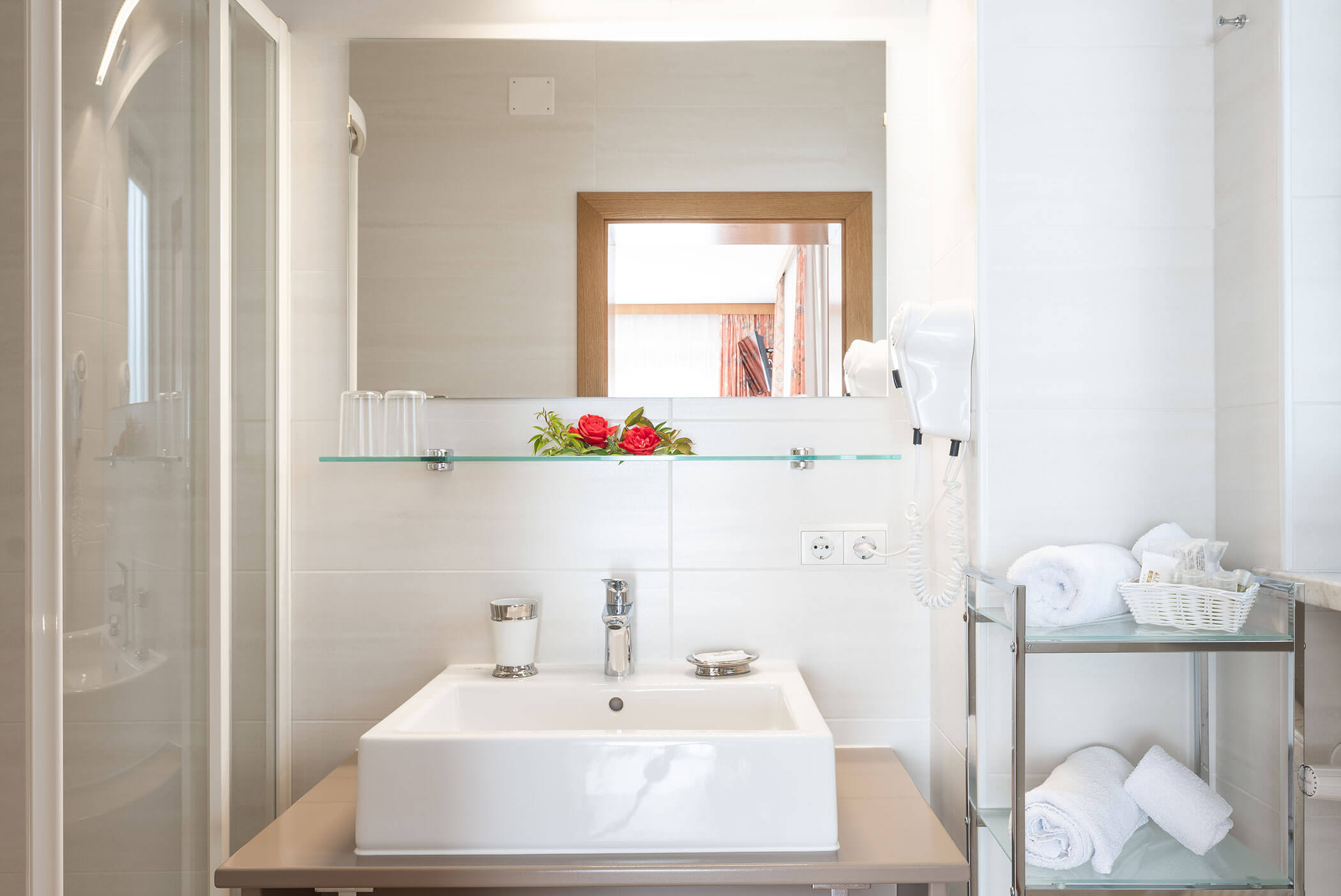 Hotel Martha - Doppelzimmer Standard schönes Badezimmer